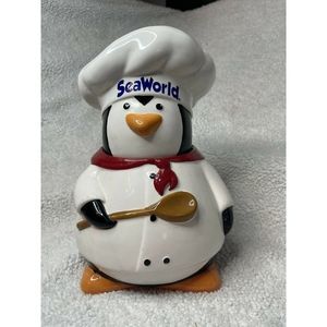 RARE Seaworld Cooking Chef Hat Penguin Cookie Jar Canister Shamu Souvenir Shop